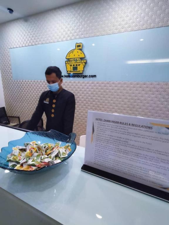 Hotel Zamburger Plaza Mahkota Malakka Dış mekan fotoğraf