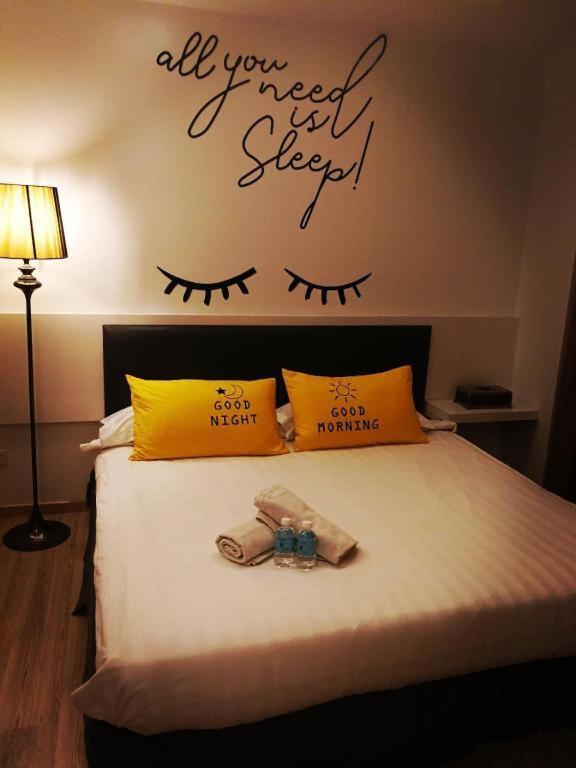 Hotel Zamburger Plaza Mahkota Malakka Dış mekan fotoğraf