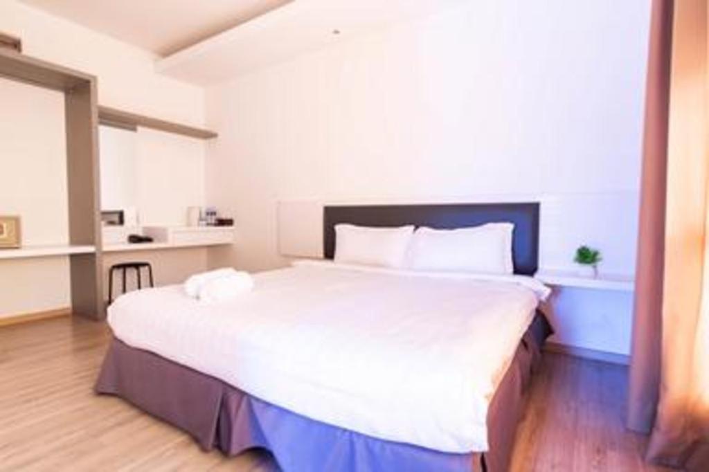 Hotel Zamburger Plaza Mahkota Malakka Dış mekan fotoğraf