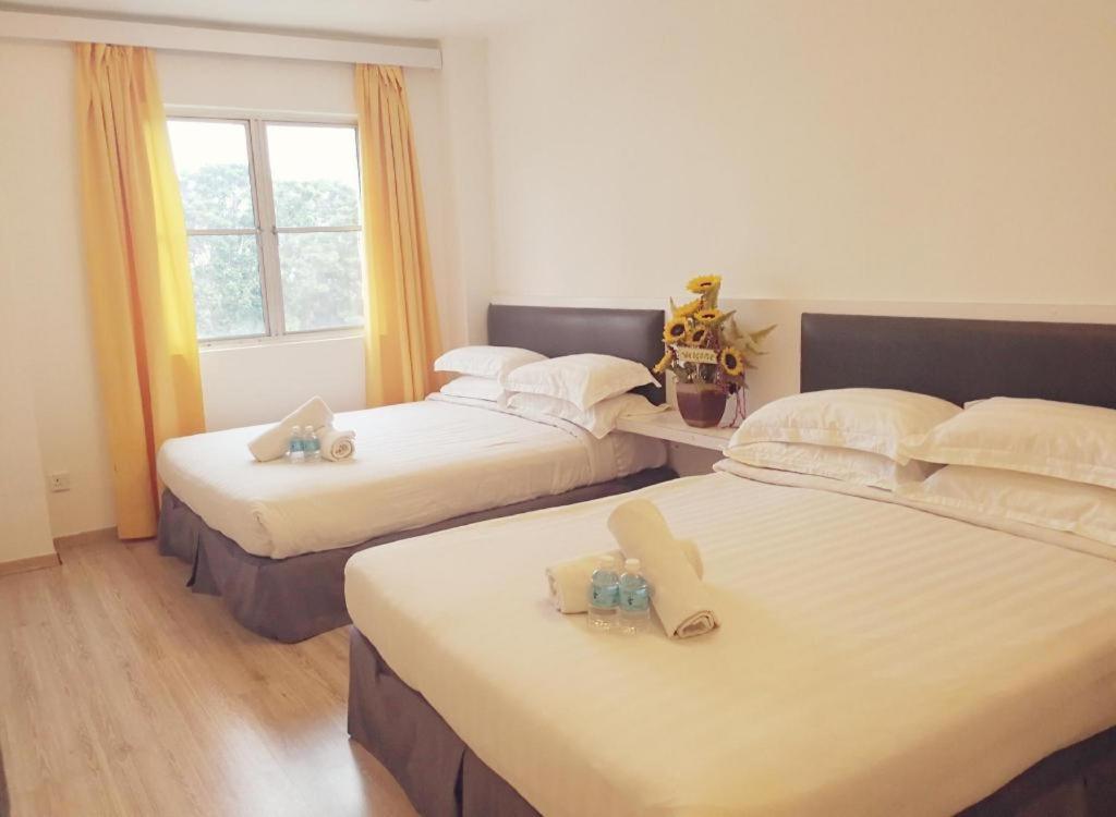 Hotel Zamburger Plaza Mahkota Malakka Dış mekan fotoğraf