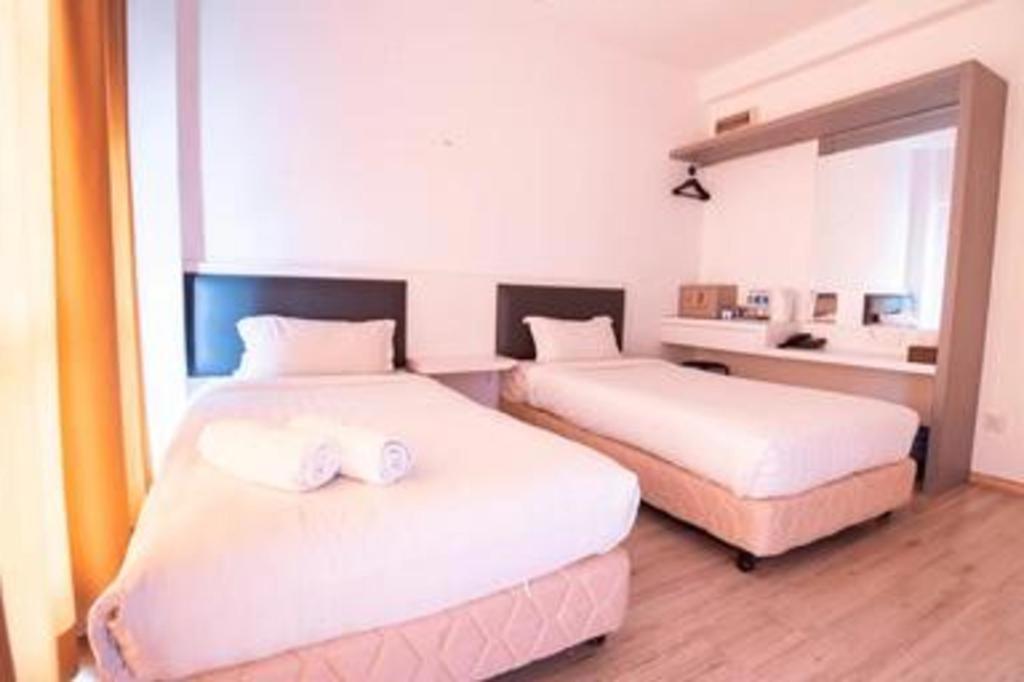 Hotel Zamburger Plaza Mahkota Malakka Dış mekan fotoğraf